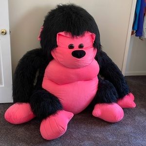 HUGE gorilla